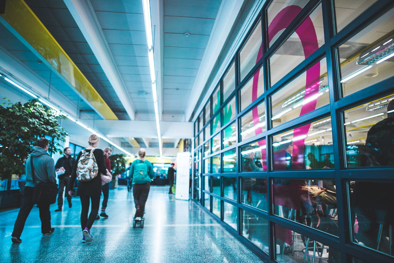 Kuva Oulun yliopiston pääkäytävästä